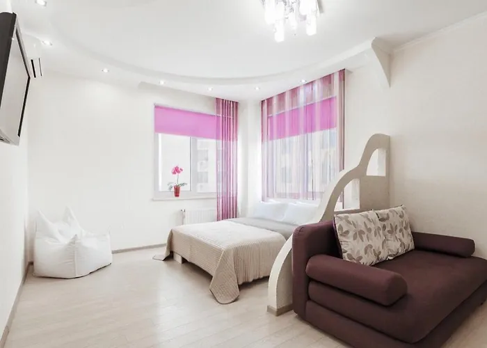 Apartment в аркадии с видом на море,кухней и двумя спальнями Odessa